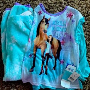 Spirit & Lucky pajamas size 10